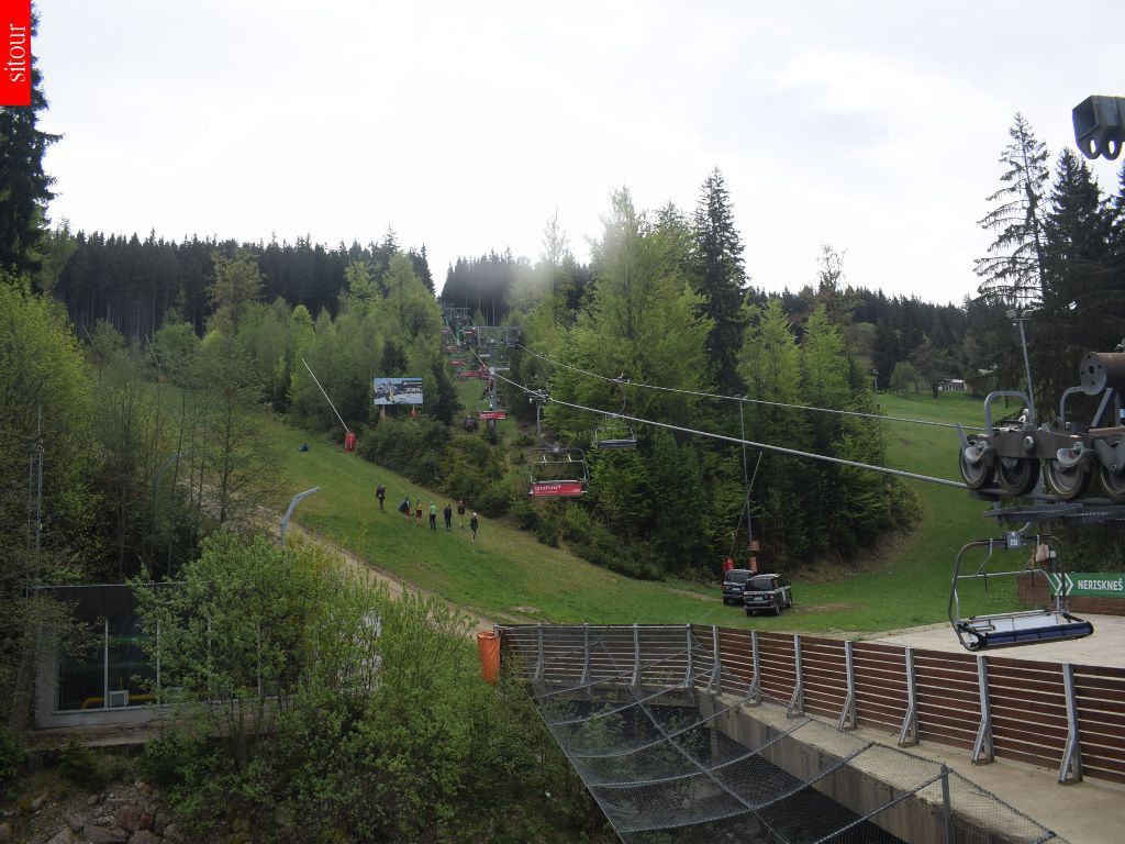 Webcam Webcam ski lift Hromovka - 702 m n. m.  - Holidayinfo
